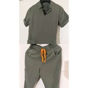 Figs Scrub Set